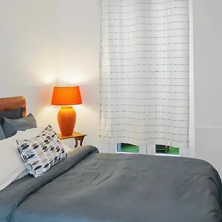Lux Pigalle أورْجونْتُيْ